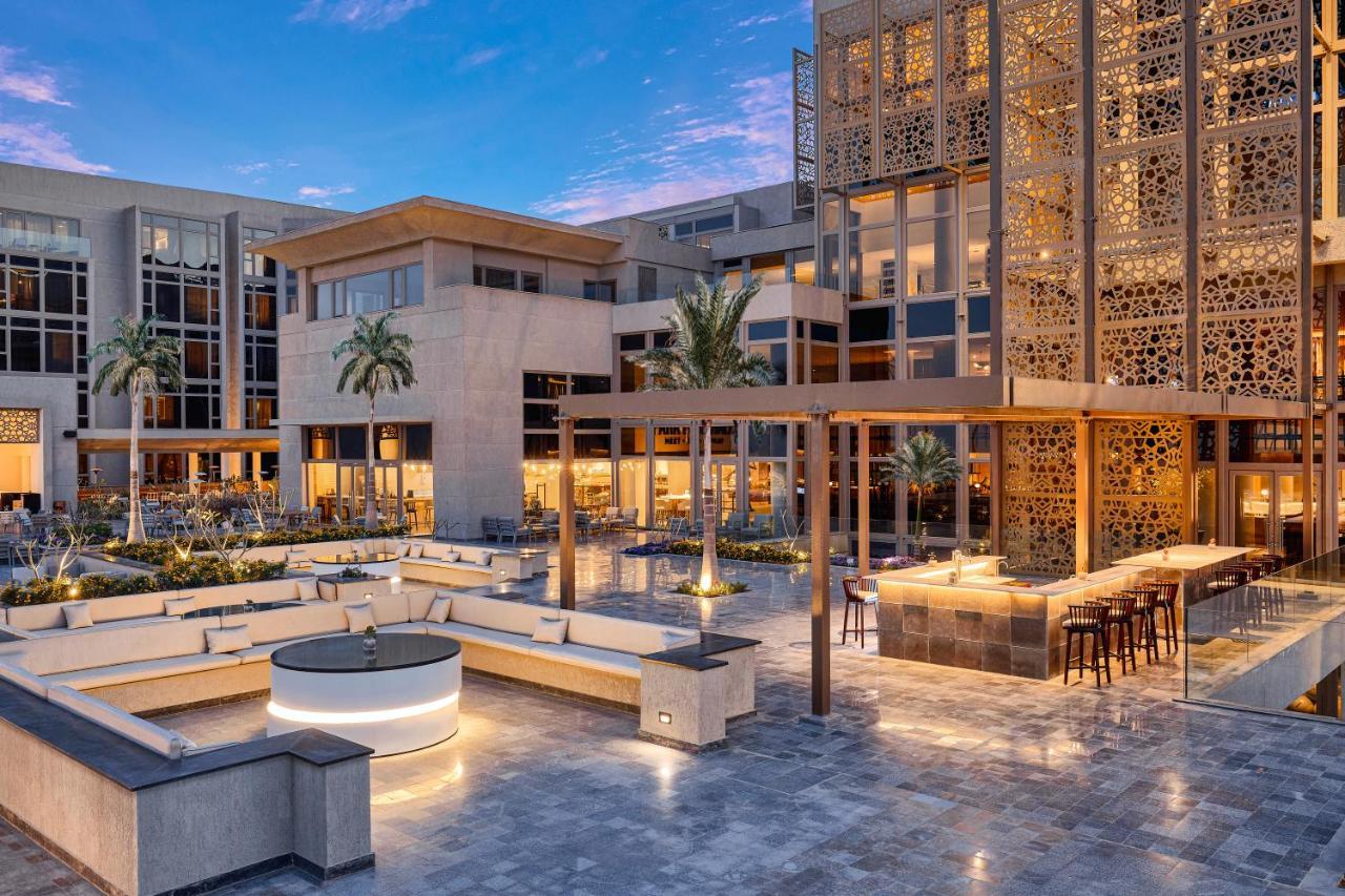 Hotel Hyatt Regency Cairo West 6th of October City Exterior foto The Westin Abu Dhabi